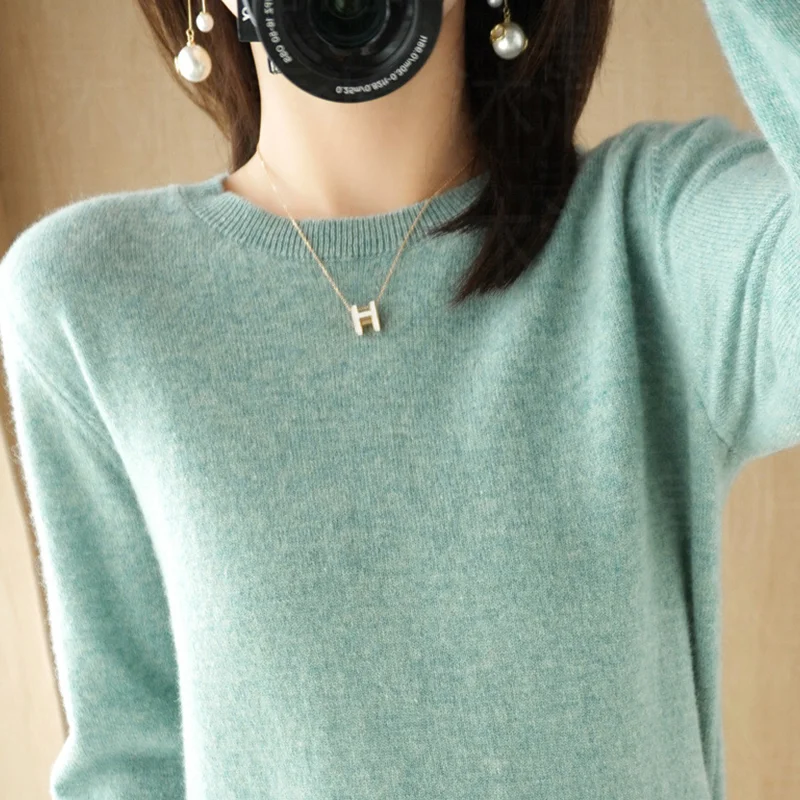 Casual Knitted Top Autumn And Winter Cashmere Sweater Women's Crew Neck Pullover. Multiple colors